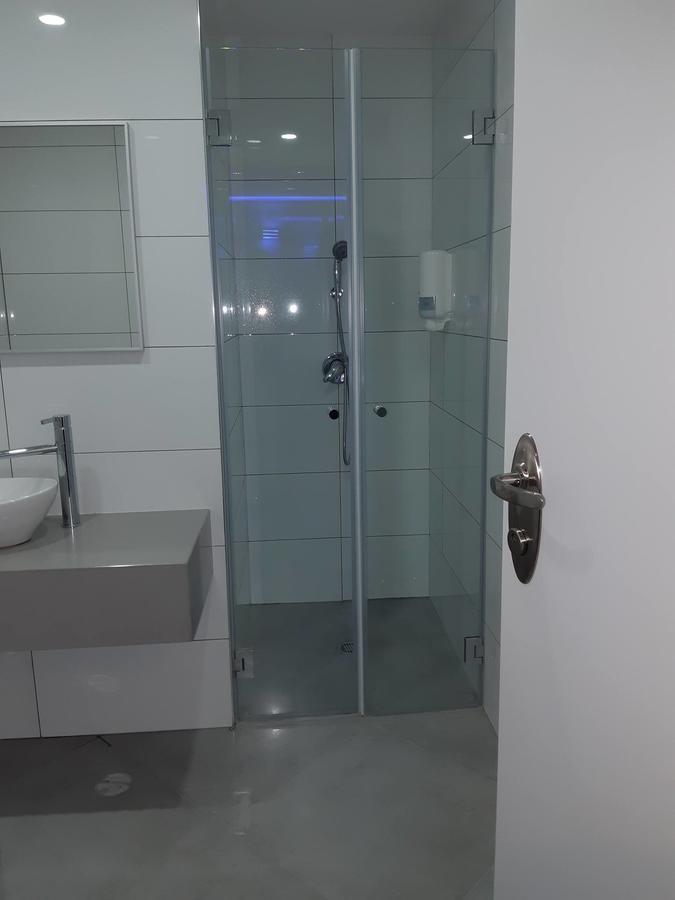 Spat Business Holon Buitenkant foto